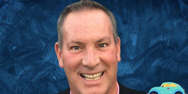 Infineon創新系統應用工程師托馬斯：半導體正在挽救你的婚姻！從車內的約會品質說起