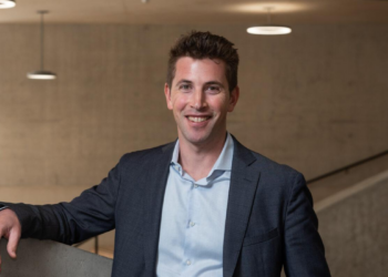 牛津大學布拉瓦特尼克政府學院的湯瑪斯·黑爾教授 （圖：John Cairns）