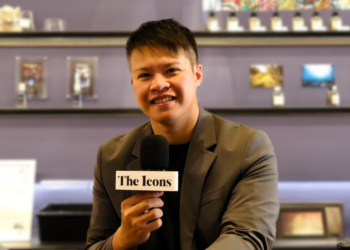 Aroma Explorer 的主理人 Daniel,於 Aroma Explorer 位於鄭州路的店面接受《The Icons》採訪。Aroma Explorer 不走一般於百貨設專櫃的曝光路線,而是以精緻、個人的調香活動或專屬設計來打口碑,扎實地打下品牌能見度。(圖:藝萌友有限公司)